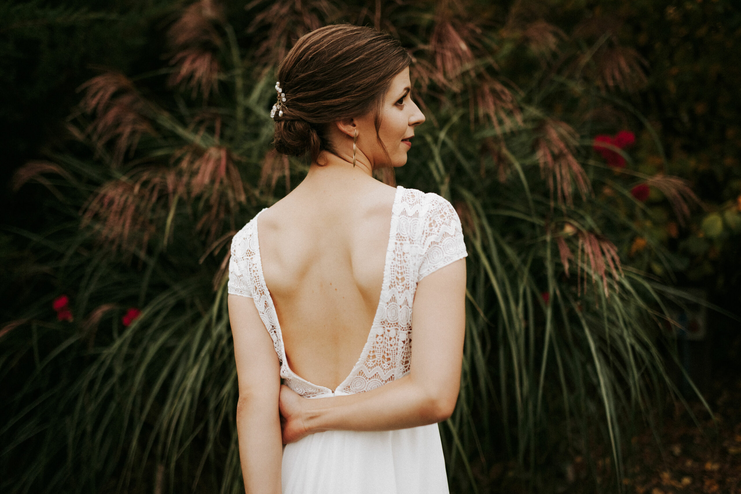 Delikatne opaski i spinki ślubne BOSO