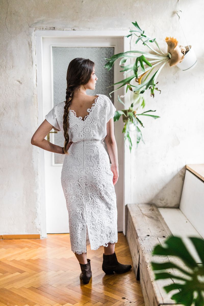 Koronka boho na sukni ślubnej